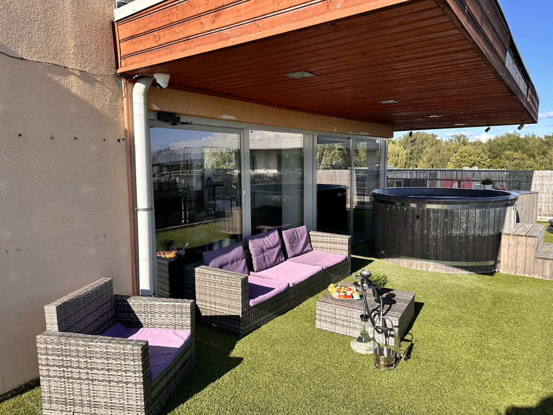 Penthouse Zolitudes Varti 5th floor (Riga, Zolitude)